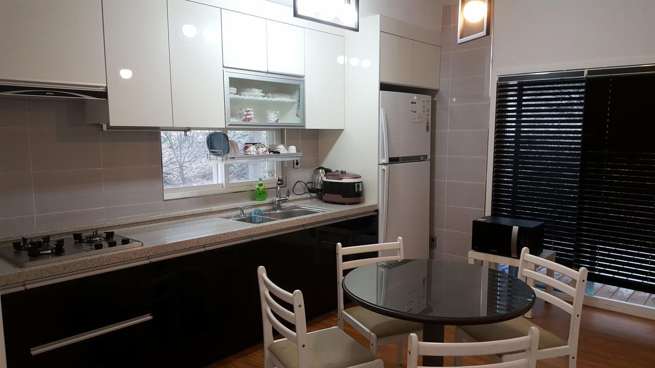 อีโคเปีย เพนชั่น Villa พยองซาง ภายนอก รูปภาพ